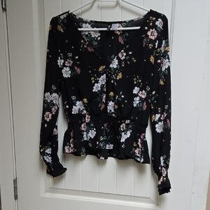 Divided by H&M Women's Floral Black Blouse Shirt Cropped Size 8